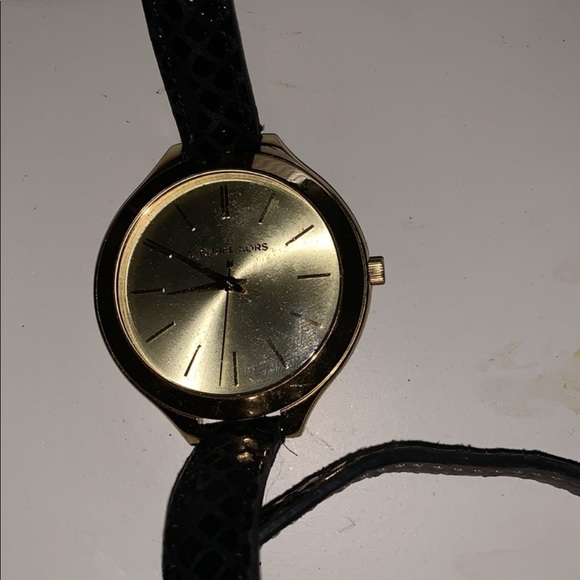 Shelia faij earrings - Picture 5 of 8